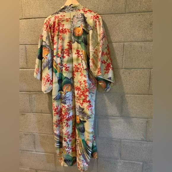 Vintage Japanese hand painted robe kimono floral - Picture 2 of 15
